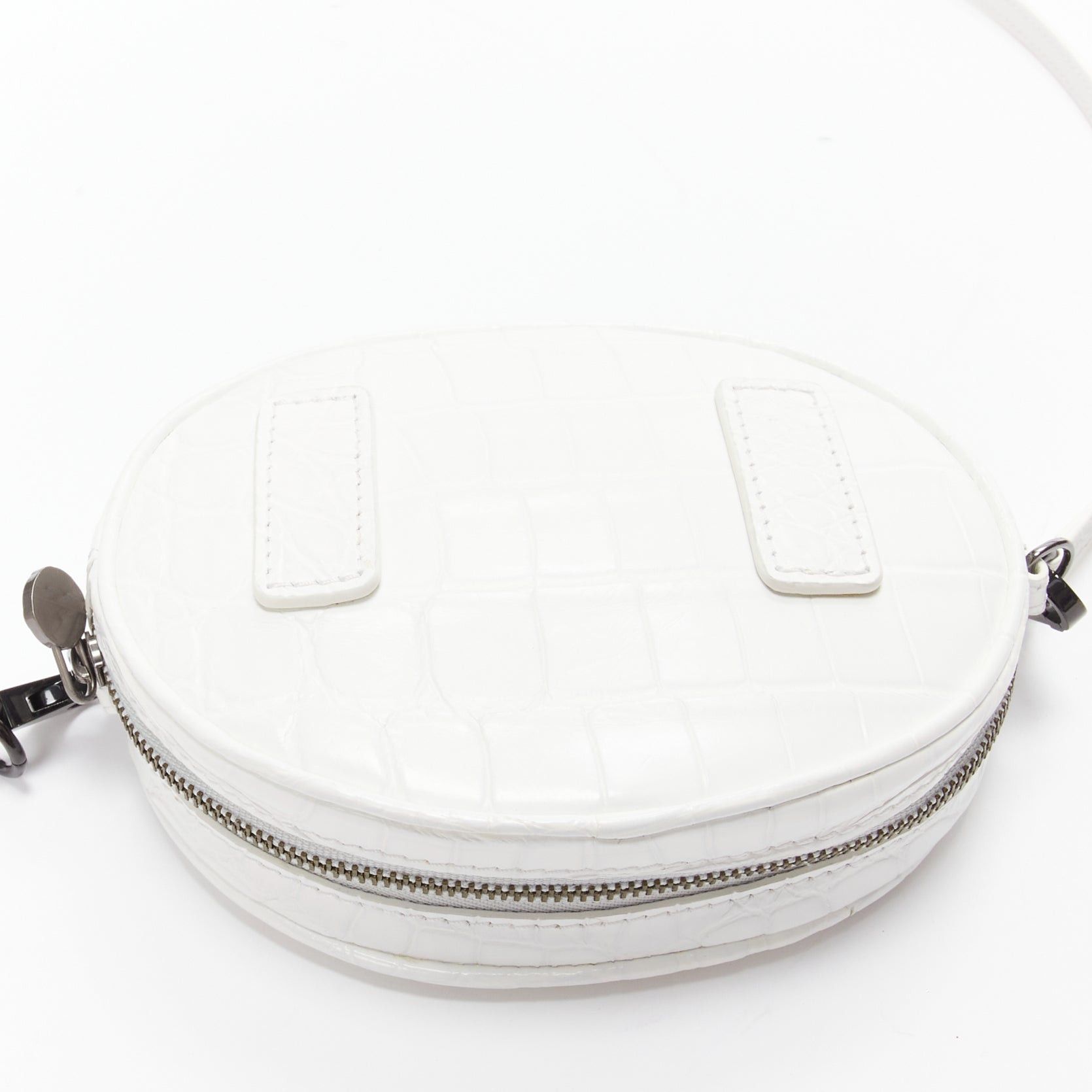 Other FERIDA YANG Emma white matte scaled leather oval crossbody belt bag Size ONE SIZE - 8 Thumbnail
