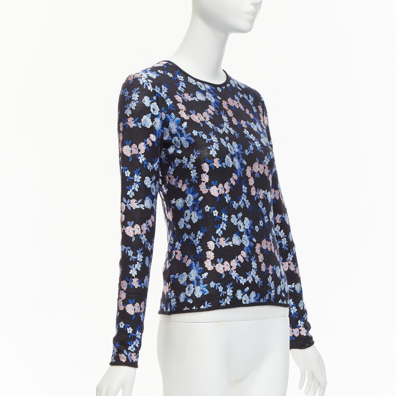 Giambattista Valli GIAMBATTISTA VALLI black cashmere silk blue pink flower embroidery top IT38 XS Size XS / US 0-2 / IT 36-38 - 3 Thumbnail