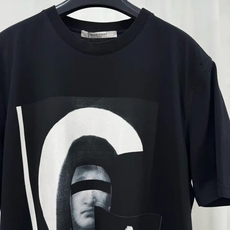 Givenchy Givenchy Black Logo Graphic Short Sleeve T-shirt 0089 Size US S / EU 44-46 / 1 - 3 Thumbnail