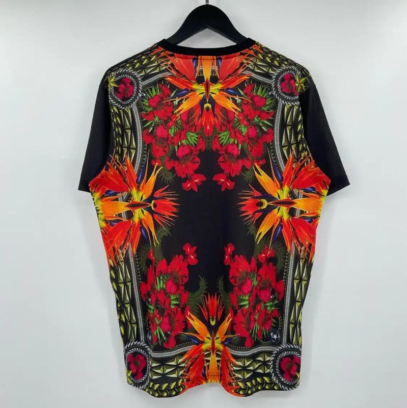 Givenchy Givenchy Summer Color Block Men's T-Shirt 0089 Size US S / EU 44-46 / 1 - 2 Thumbnail