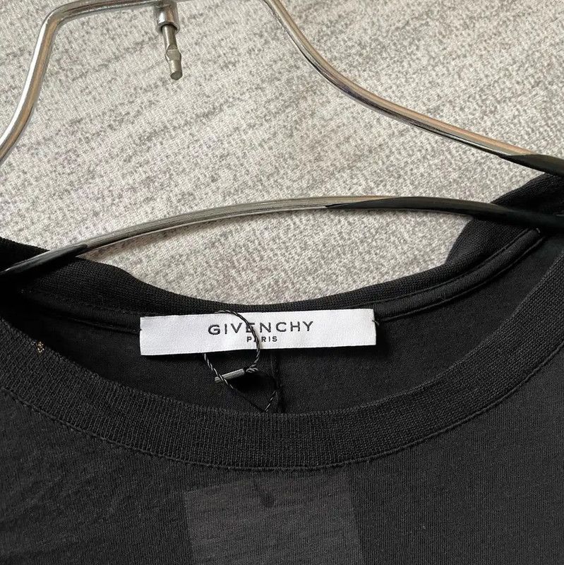 Givenchy Givenchy Black Cotton T-Shirt for Men 0089 Size US S / EU 44-46 / 1 - 3 Thumbnail