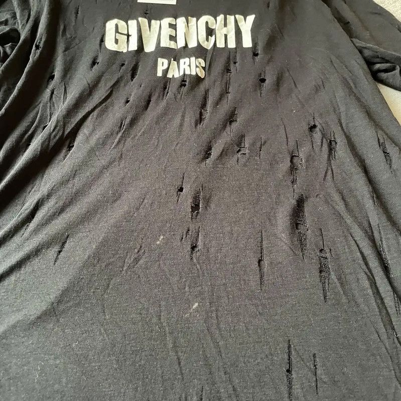 Givenchy Givenchy Black Cotton T-Shirt for Men 0089 Size US S / EU 44-46 / 1 - 5 Thumbnail