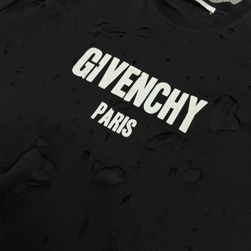 Givenchy Givenchy Black Cotton T-shirt for Men 0089 Size US L / EU 52-54 / 3 - 3 Thumbnail