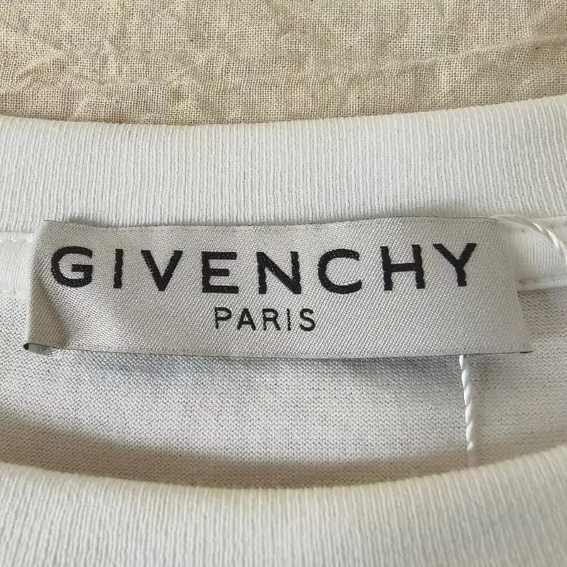 Givenchy Givenchy White Cotton Graphic T-Shirt for Men 0089 Size US XL / EU 56 / 4 - 3 Thumbnail