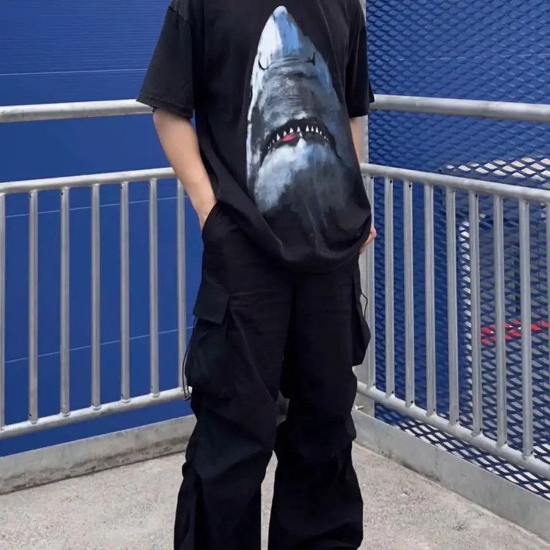 Givenchy Givenchy Black Cotton Shark Print T-Shirt 0089 Size US L / EU 52-54 / 3 - 7 Thumbnail