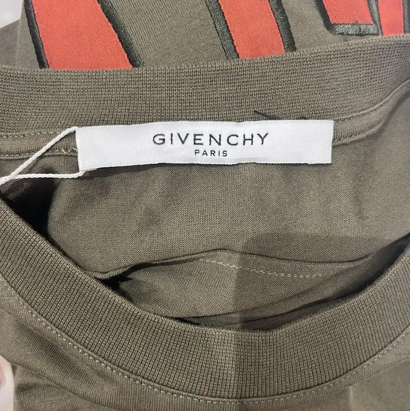 Givenchy Givenchy Men's Green Embroidered T-Shirt 0089 Size US XS / EU 42 / 0 - 3 Thumbnail