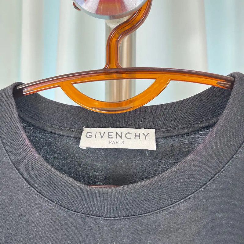 Givenchy Givenchy Black Men's T-Shirt with Shark Design 0089 Size US S / EU 44-46 / 1 - 4 Thumbnail