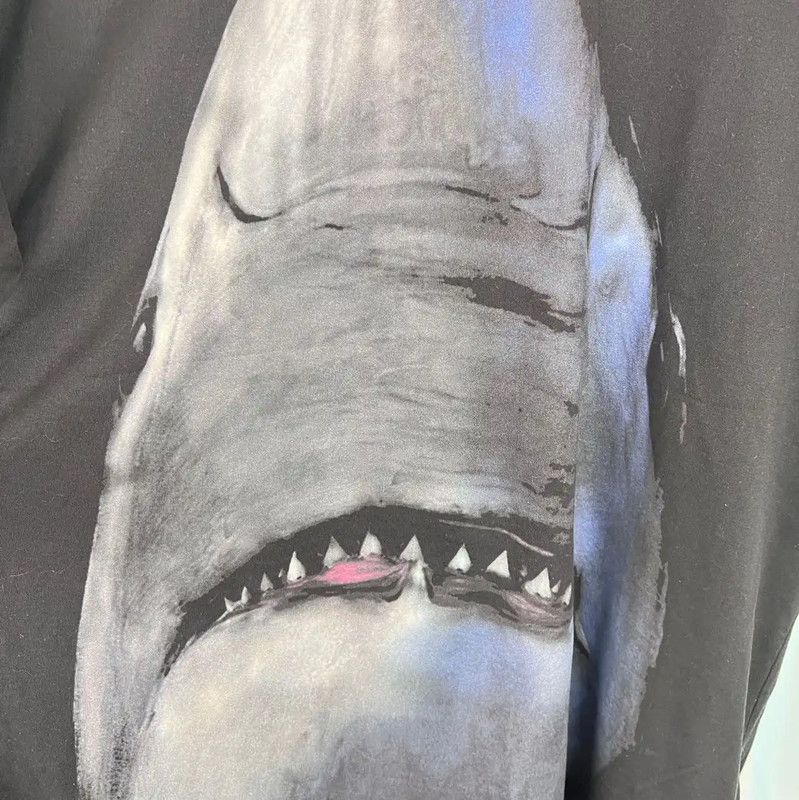 Givenchy Givenchy Black Men's T-Shirt with Shark Design 0089 Size US S / EU 44-46 / 1 - 5 Thumbnail