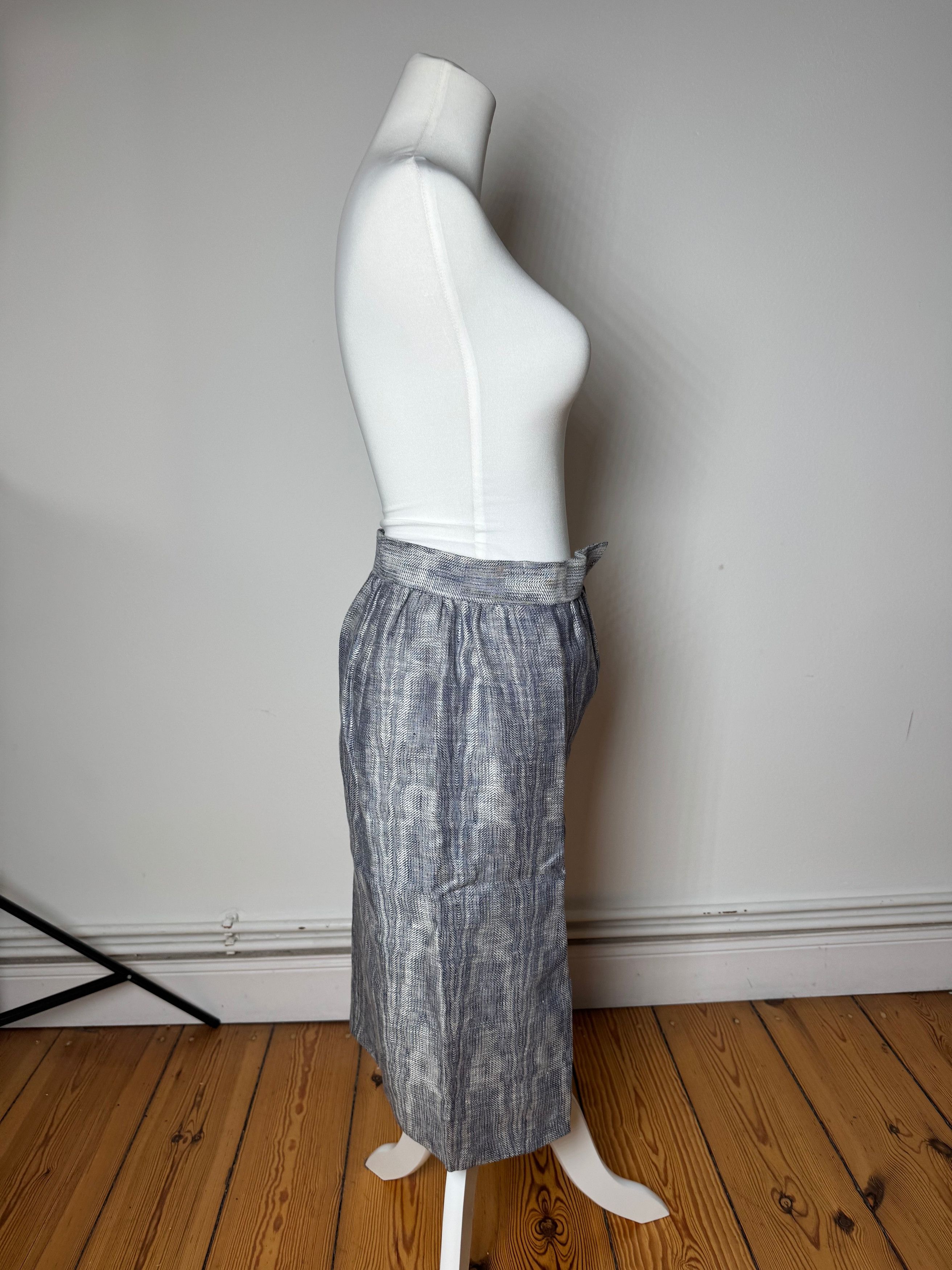 Givenchy Vintage Wool Skirt 36/S Size 24" / US 00 / IT 34 - 8 Thumbnail