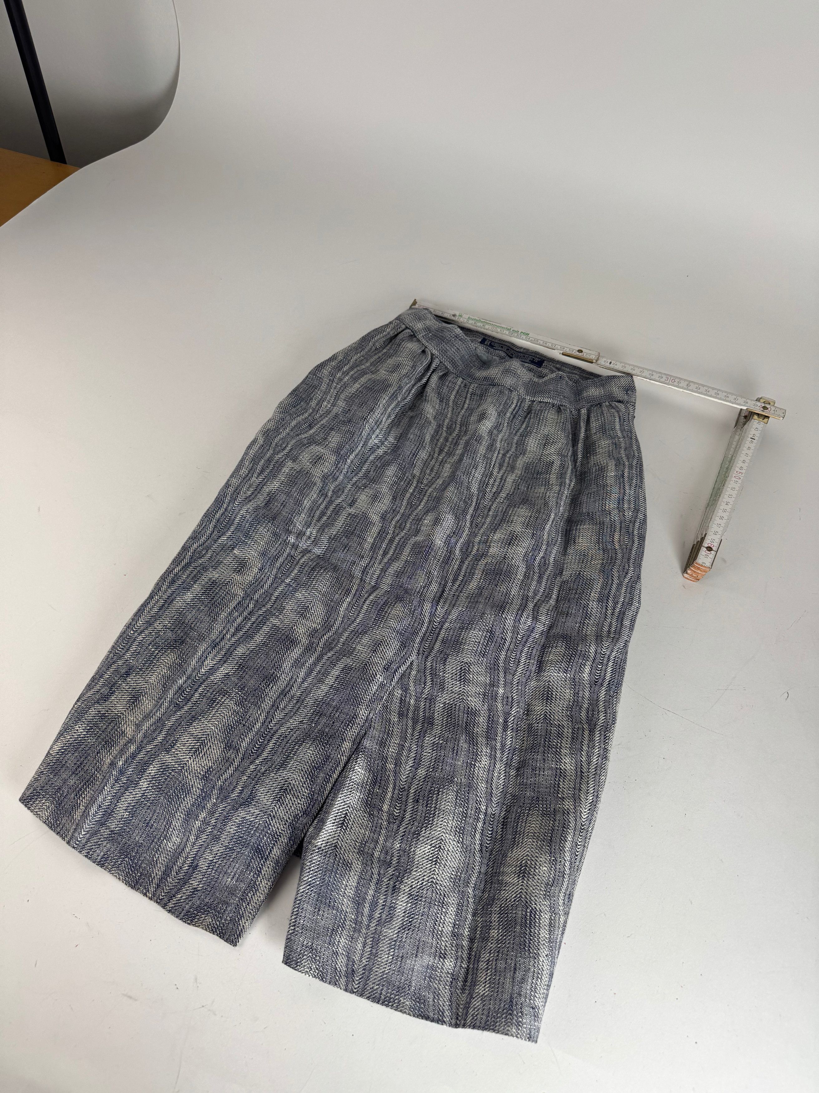 Givenchy Vintage Wool Skirt 36/S Size 24" / US 00 / IT 34 - 4 Thumbnail