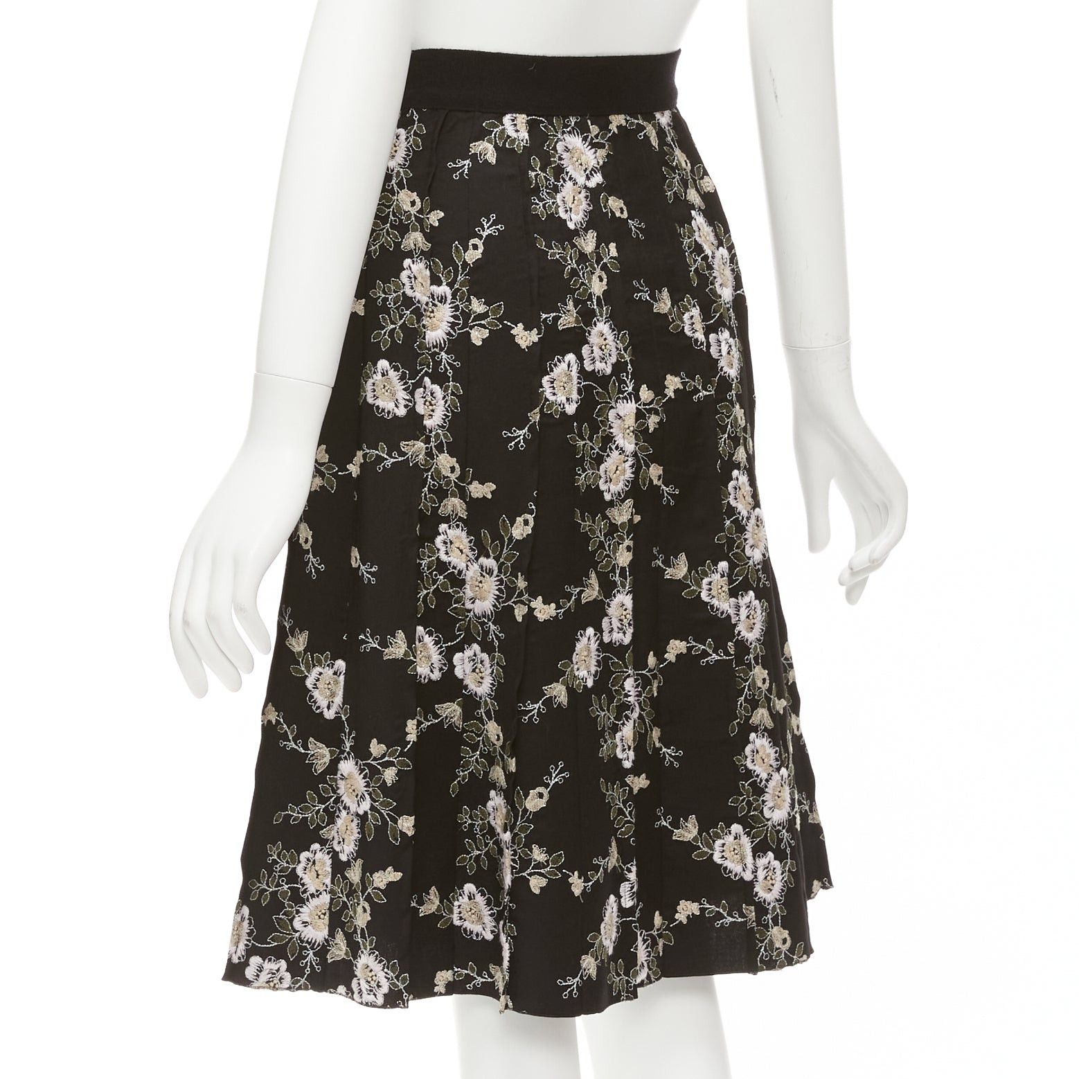 Giambattista Valli GIAMBATTISTA VALLI black pink floral embroidered 100% wool midi skirt IT38 XS Size 26" / US 2 / IT 38 - 6 Thumbnail