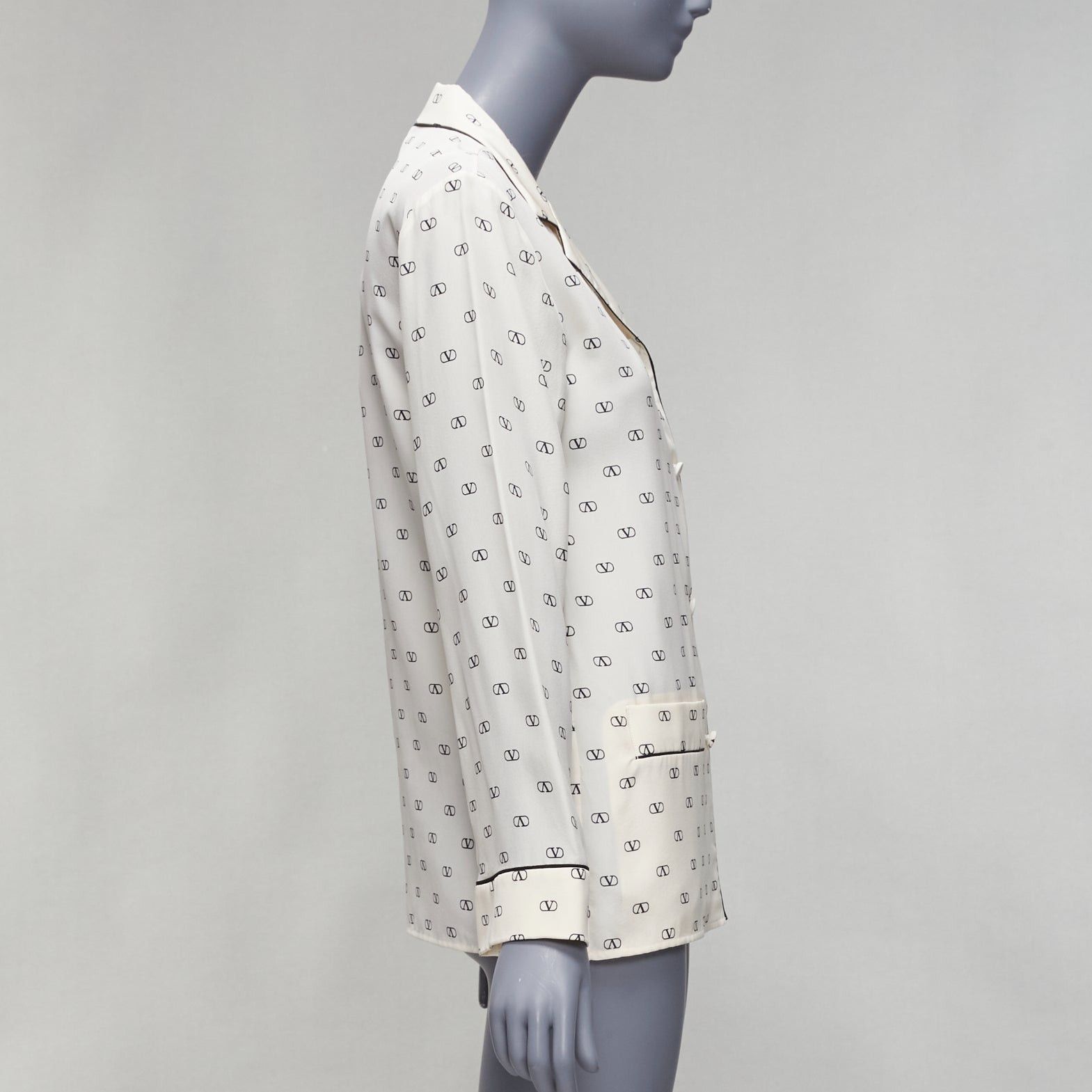 Valentino VALENTINO cream 100% silk V logo black piping collared pajama shirt IT36 XXS Size XS / US 0-2 / IT 36-38 - 4 Thumbnail
