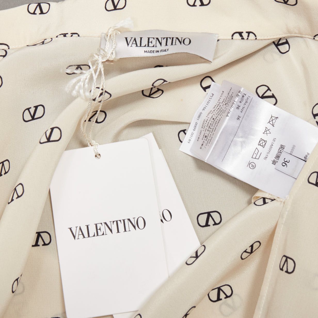 Valentino VALENTINO cream 100% silk V logo black piping collared pajama shirt IT36 XXS Size XS / US 0-2 / IT 36-38 - 8 Thumbnail