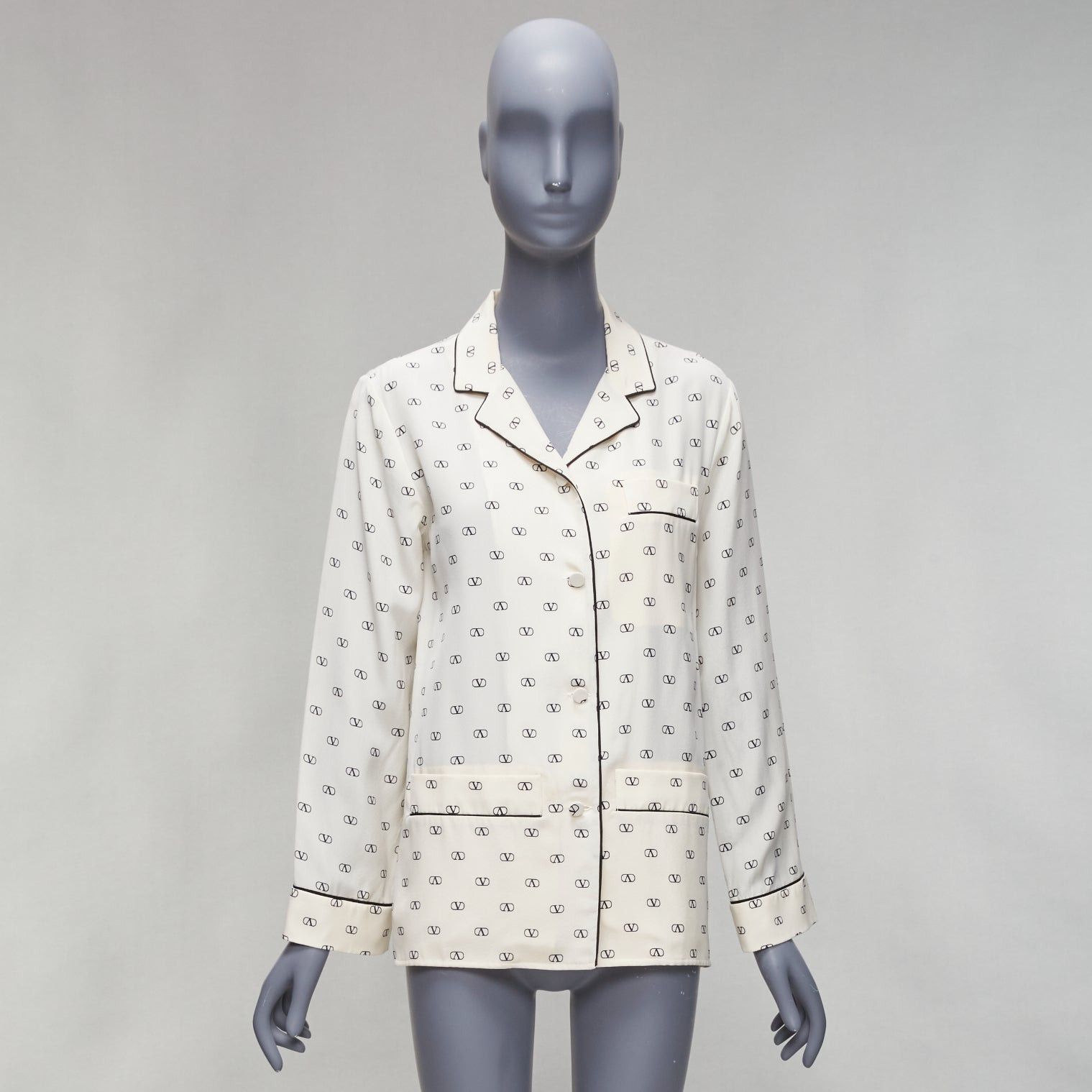 Valentino VALENTINO cream 100% silk V logo black piping collared pajama shirt IT36 XXS Size XS / US 0-2 / IT 36-38 - 9 Thumbnail