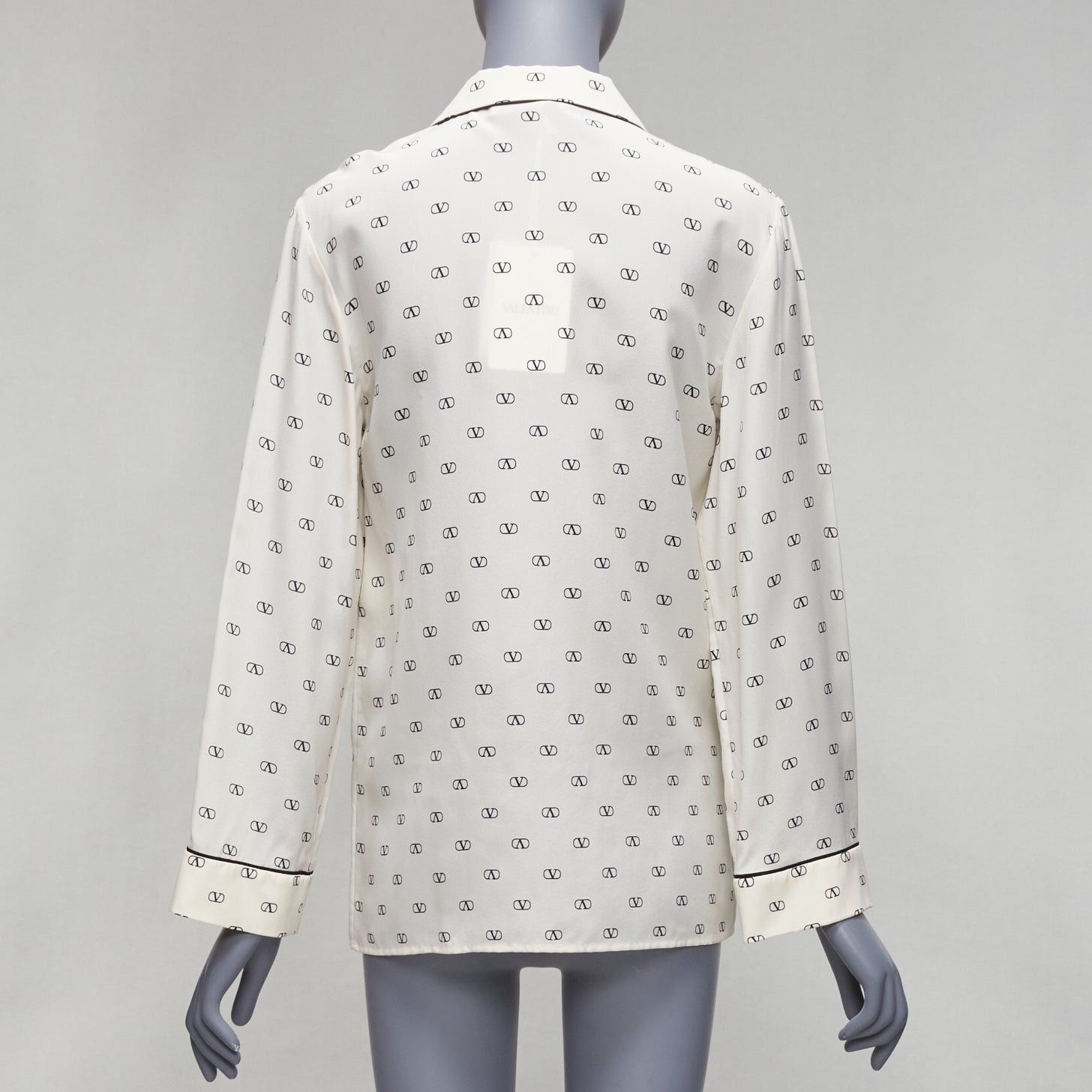 Valentino VALENTINO cream 100% silk V logo black piping collared pajama shirt IT36 XXS Size XS / US 0-2 / IT 36-38 - 5 Thumbnail