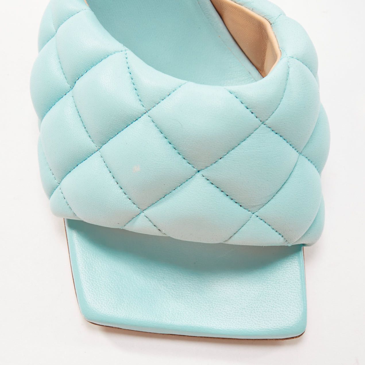 Bottega Veneta BOTTEGA VENETA Padded Matelasse light blue leather open square toe mule sandals EU37 Size US 7 / IT 37 - 6 Thumbnail