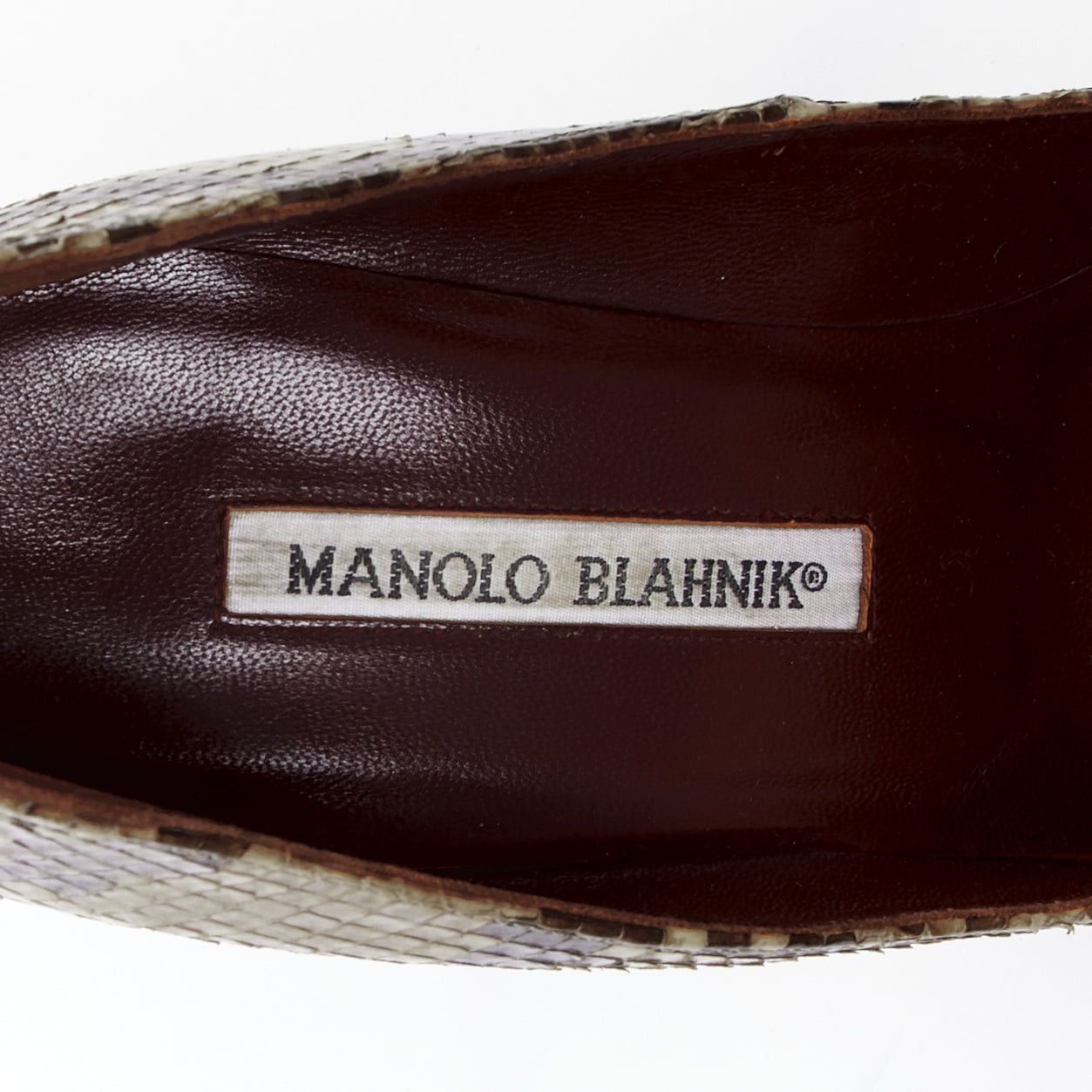 Manolo Blahnik MANOLO BLAHNIK red scaled leather rose applique pumps EU37 Size US 7 / IT 37 - 9 Thumbnail