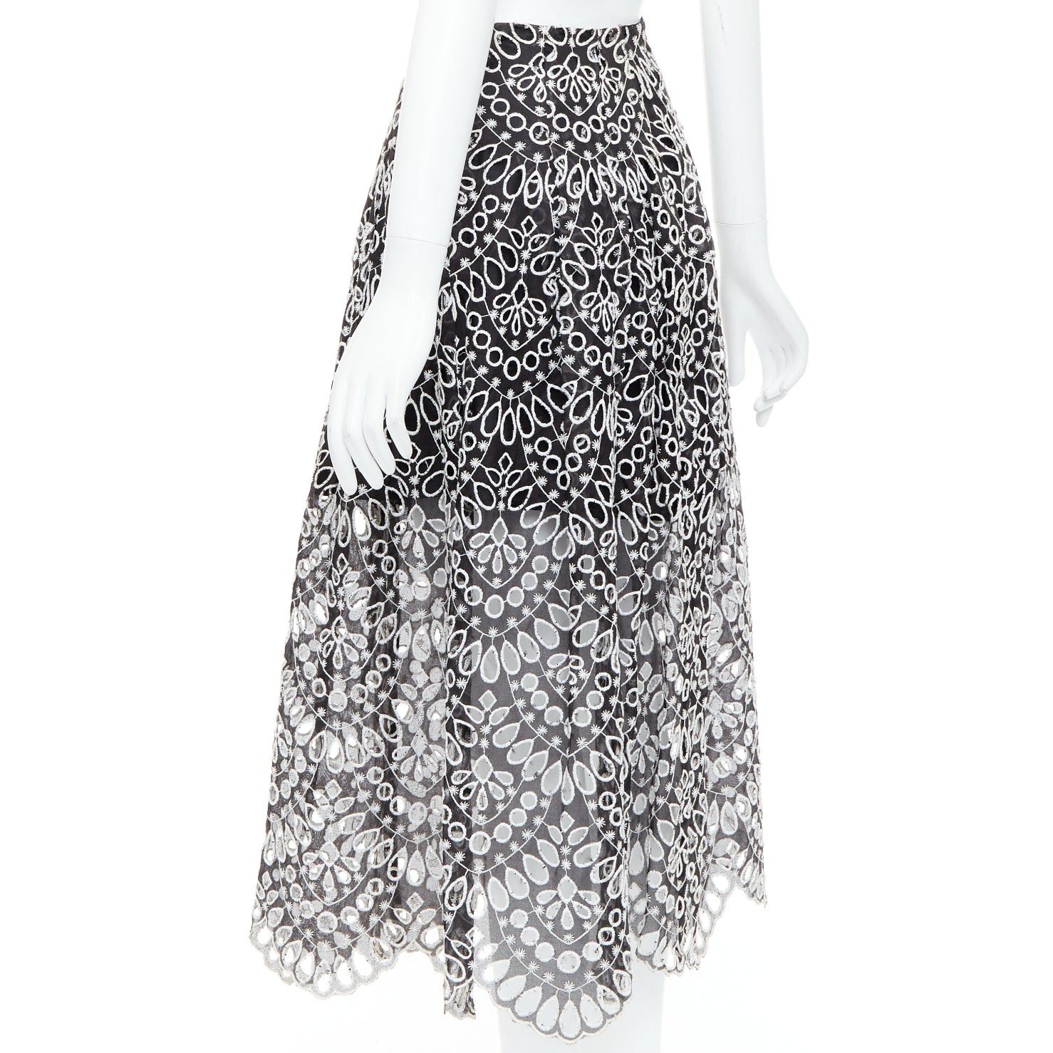 Oscar De La Renta OSCAR DE LA RENTA 2015 black silk cotton embroidery anglais skirt US0 XS Size 26" / US 2 / IT 38 - 6 Thumbnail