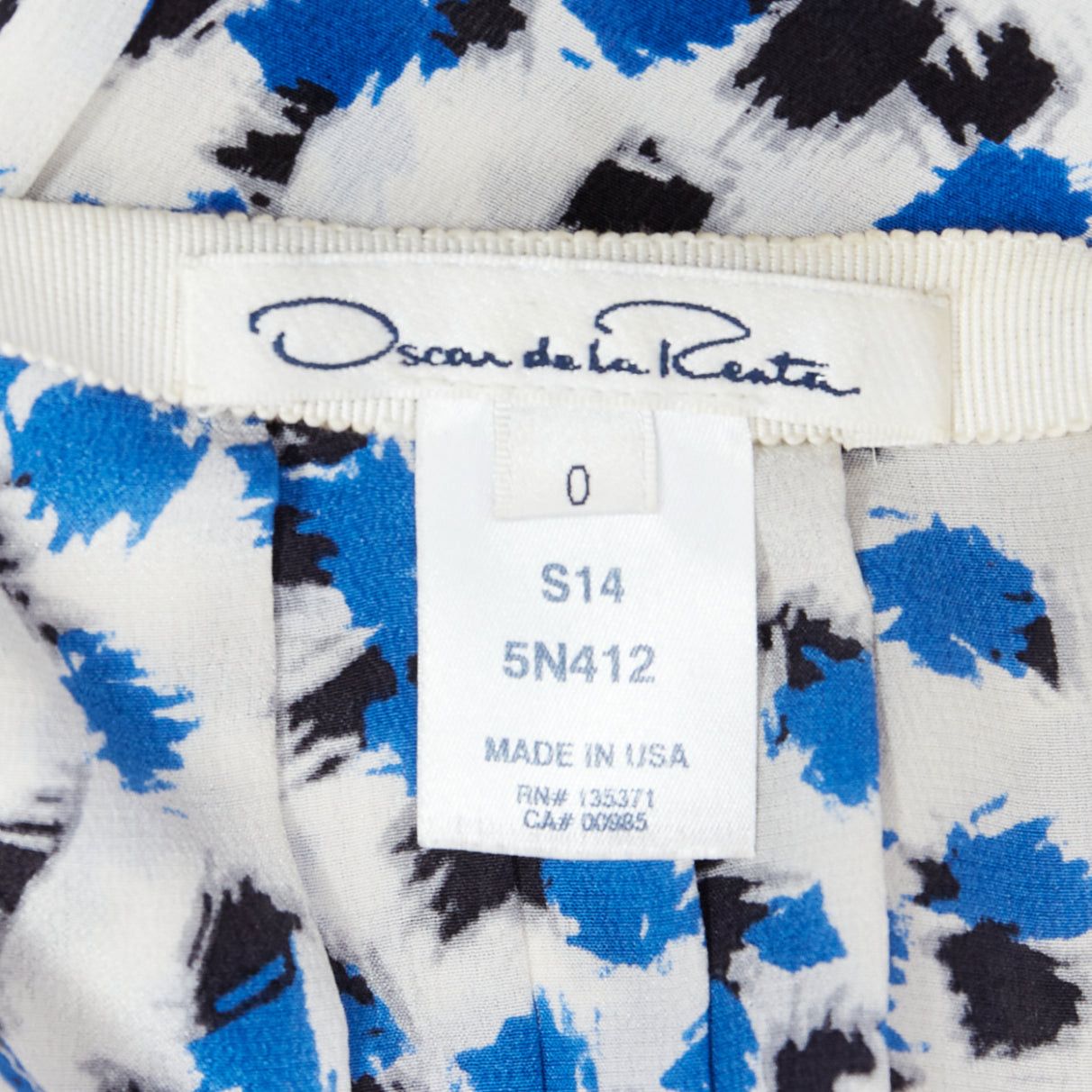 Oscar De La Renta OSCAR DE LA RENTA 2014 100% silk blue abstract print midi skirt US0 XS Size 26" / US 2 / IT 38 - 8 Thumbnail
