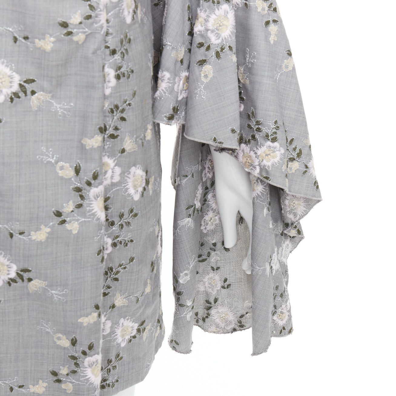 Giambattista Valli GIAMBATTISTA VALLI grey wool floral embroidery cascade bell sleeve dress IT38 XXS Size XS / US 0-2 / IT 36-38 - 2 Thumbnail