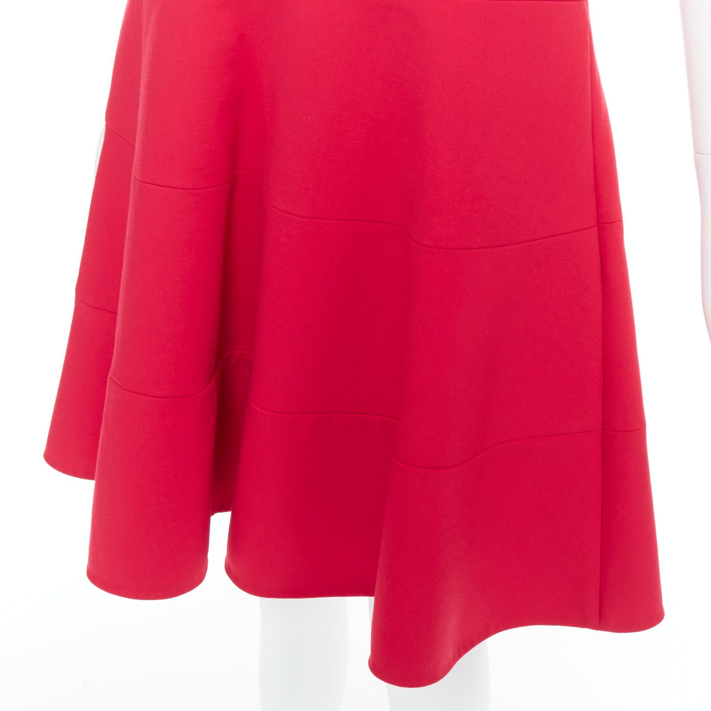Oscar De La Renta OSCAR DE LA RENTA R17 red virgin wool blend slit neck pleated belted dress US0 XS Size XS / US 0-2 / IT 36-38 - 7 Thumbnail
