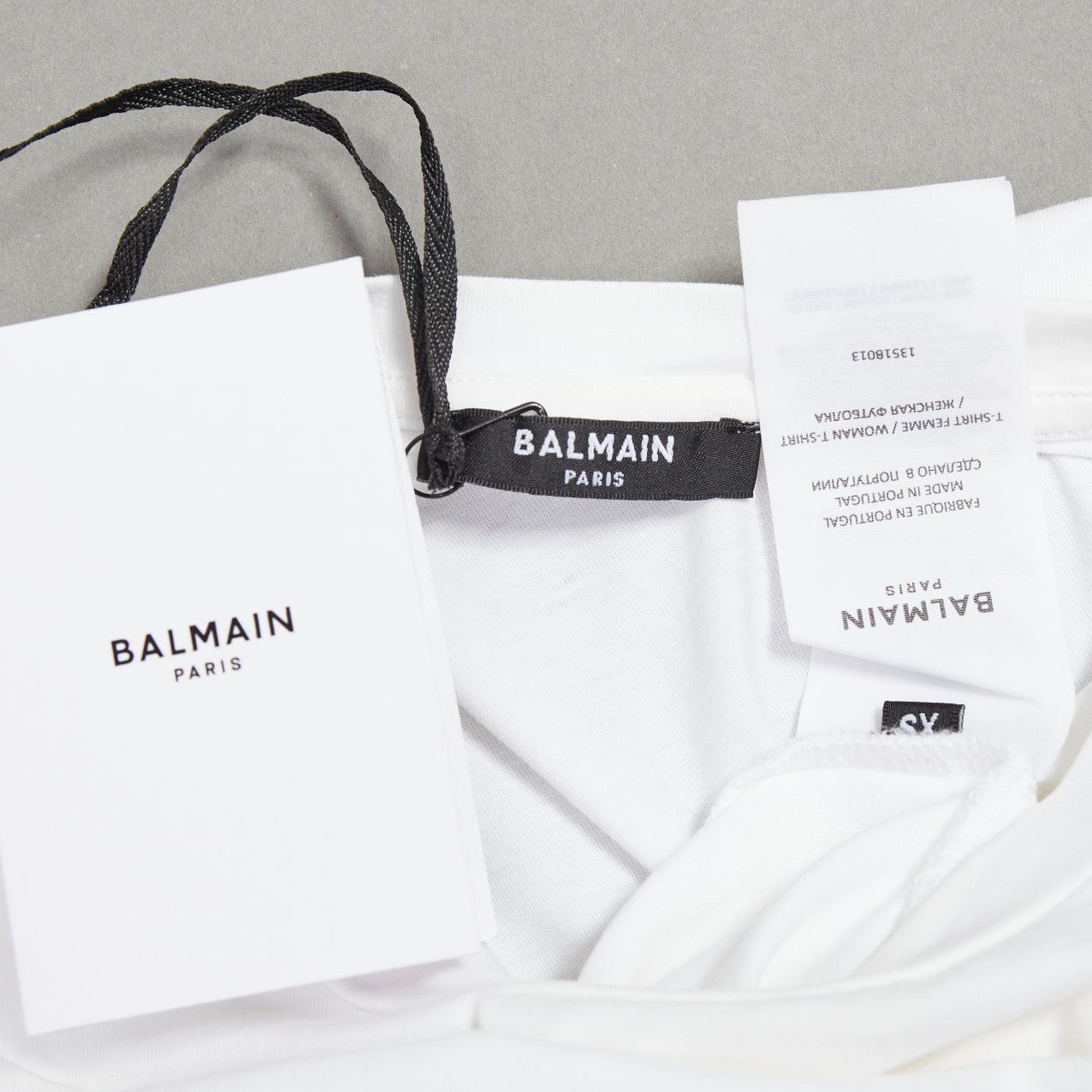Balmain BALMAIN white cotton black logo felt print cap roll sleeve tshirt XS Size S / US 4 / IT 40 - 8 Thumbnail