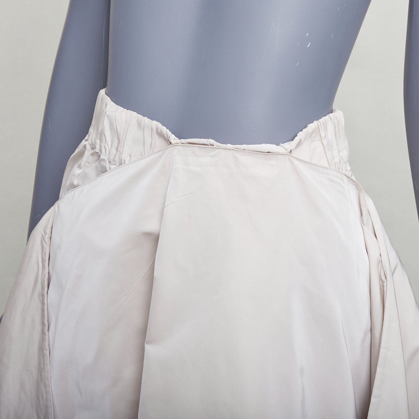 Jil Sander JIL SANDER light grey shiny taffeta 3D deconstructed A-line midi skirt FR34 XS Size 26" / US 2 / IT 38 - 2 Thumbnail