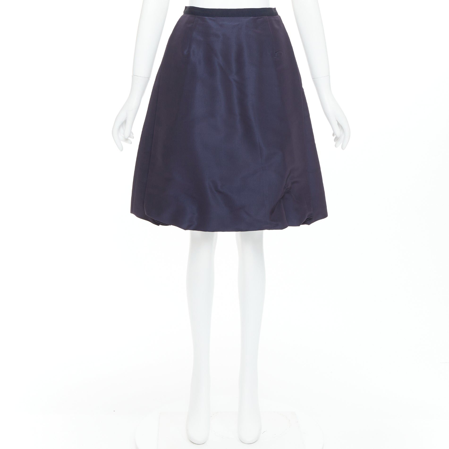 Oscar De La Renta OSCAR DE LA RENTA 2007 navy 100% silk side pleat bubble skirt US0 XS Size 26" / US 2 / IT 38 - 8 Thumbnail