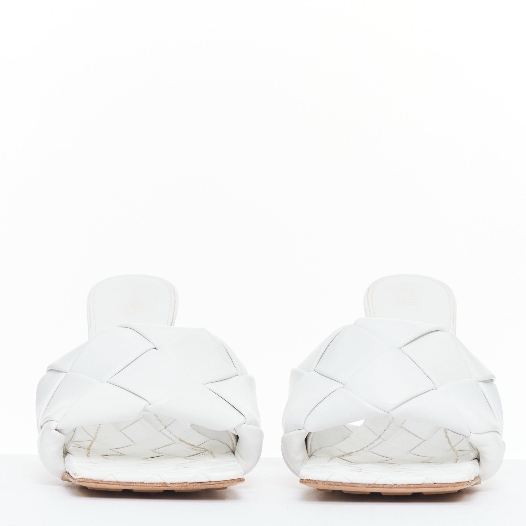Bottega Veneta BOTTEGA VENETA Lido Optic White maxi woven lambskin mule heels EU37 Size US 7 / IT 37 - 3 Thumbnail
