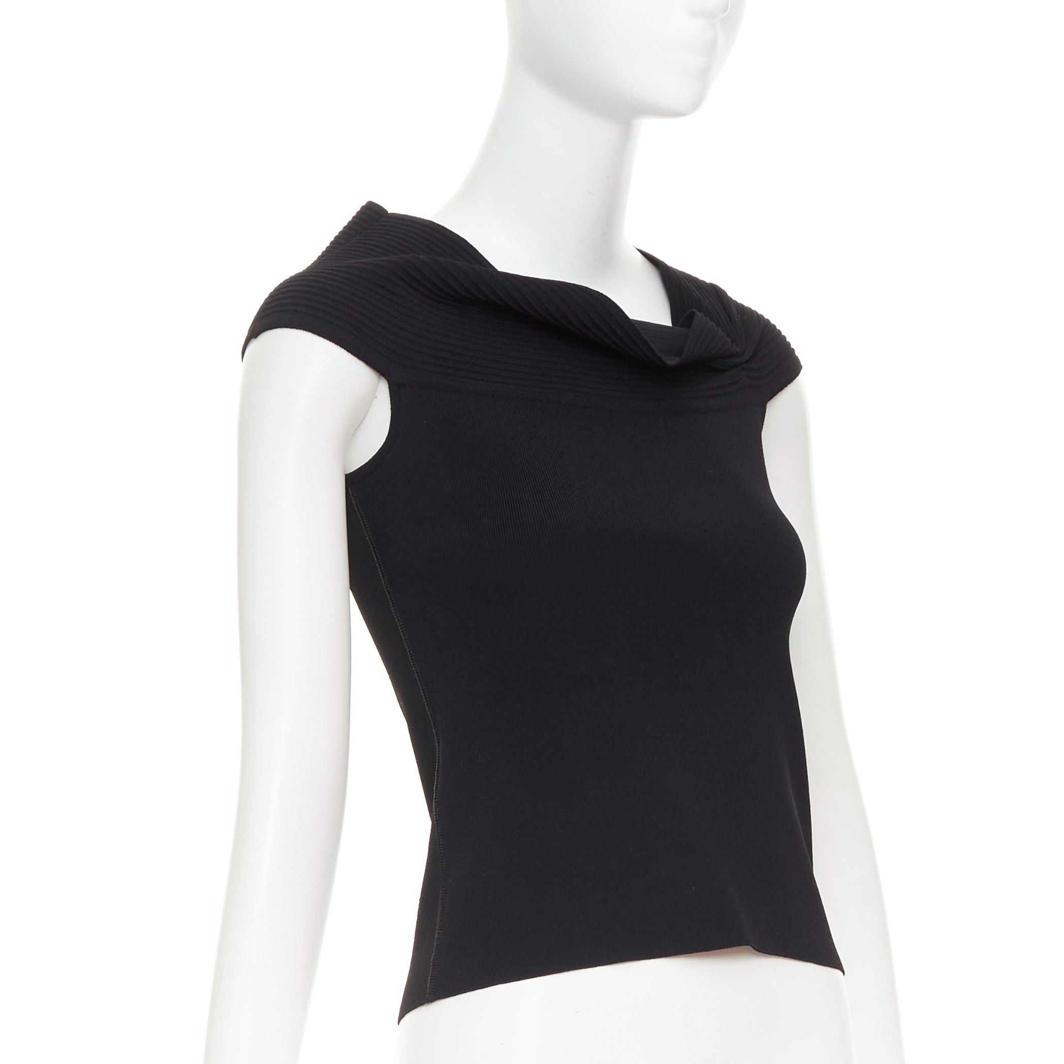 Oscar De La Renta OSCAR DE LA RENTA R10 black viscose blend cowl neck short top S Size S / US 4 / IT 40 - 3 Thumbnail