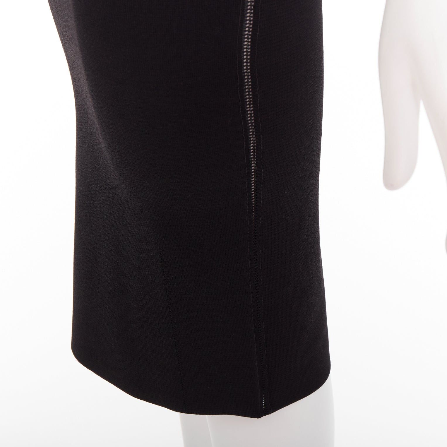 Oscar De La Renta OSCAR DE LA RENTA P16 black lattice cut out side high waisted knitted pencil skirt XS Size 27" / US 4 / IT 40 - 7 Thumbnail