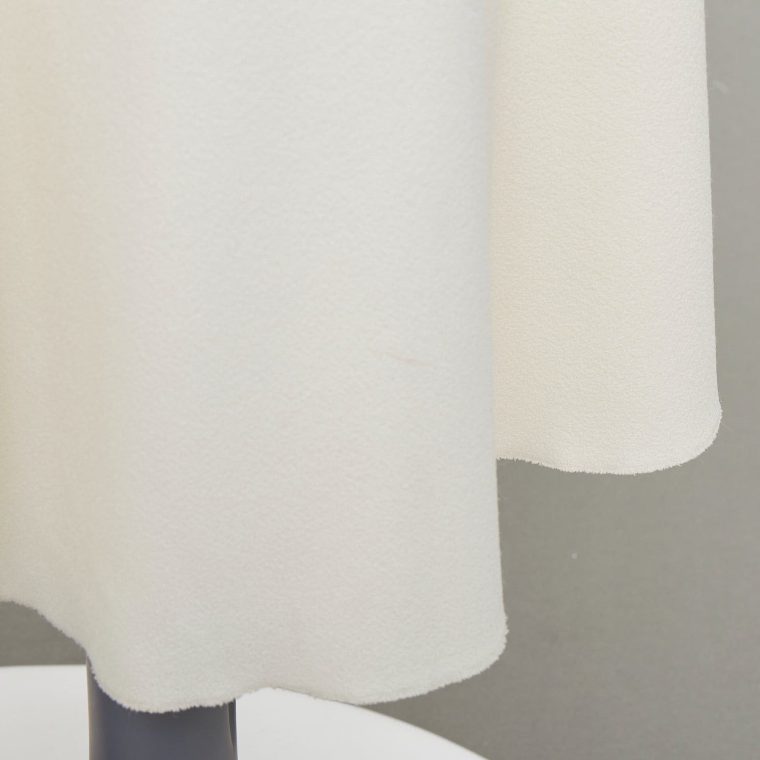 Giambattista Valli GIAMBATTISTA VALLI cream silk lined high waist flute mermaid midi skirt IT38 XS Size 26" / US 2 / IT 38 - 7 Thumbnail
