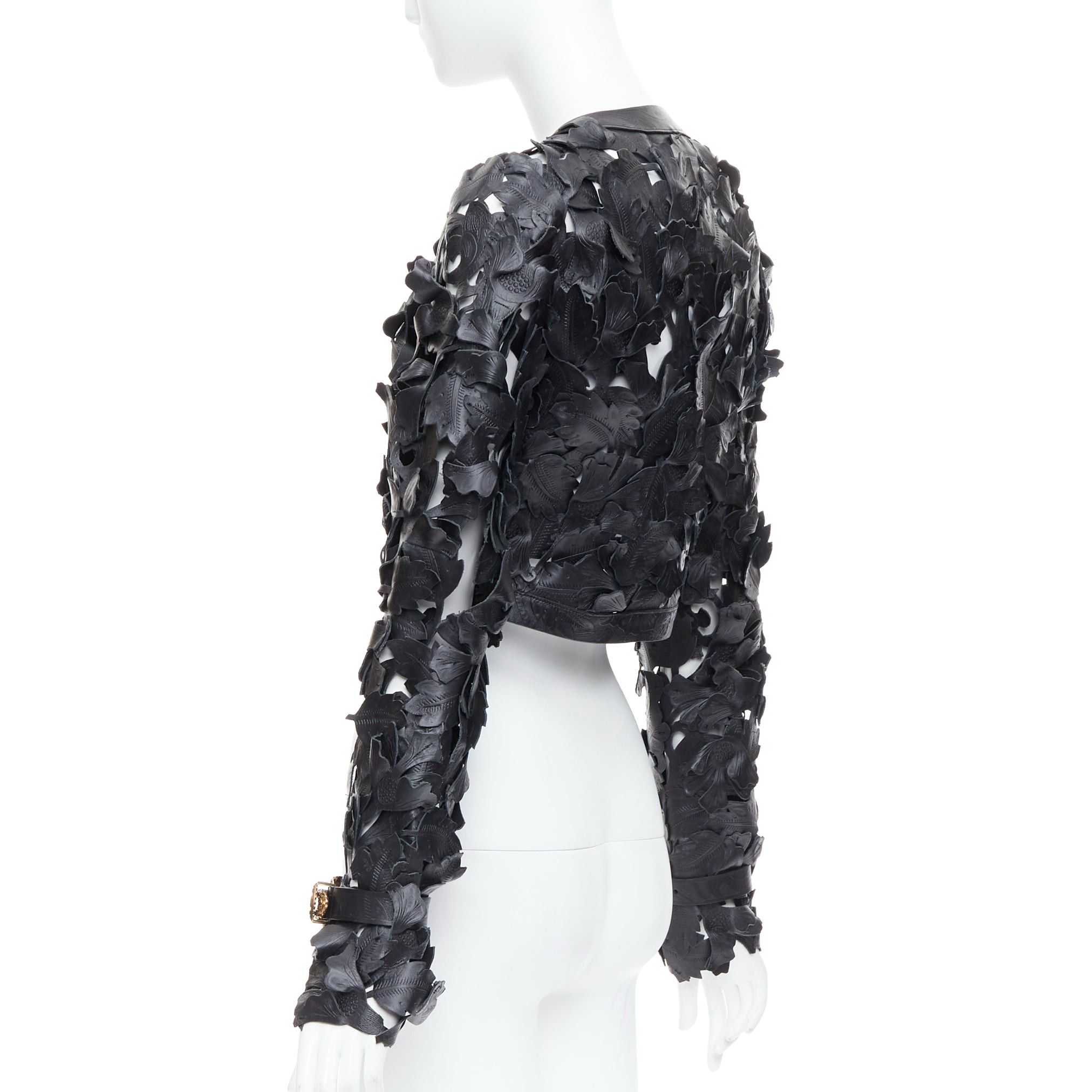 Alexander McQueen rare ALEXANDER MCQUEEN 2011 Runway black floral laser cut cropped leather jacket IT40 S Size S / US 4 / IT 40 - 6 Thumbnail