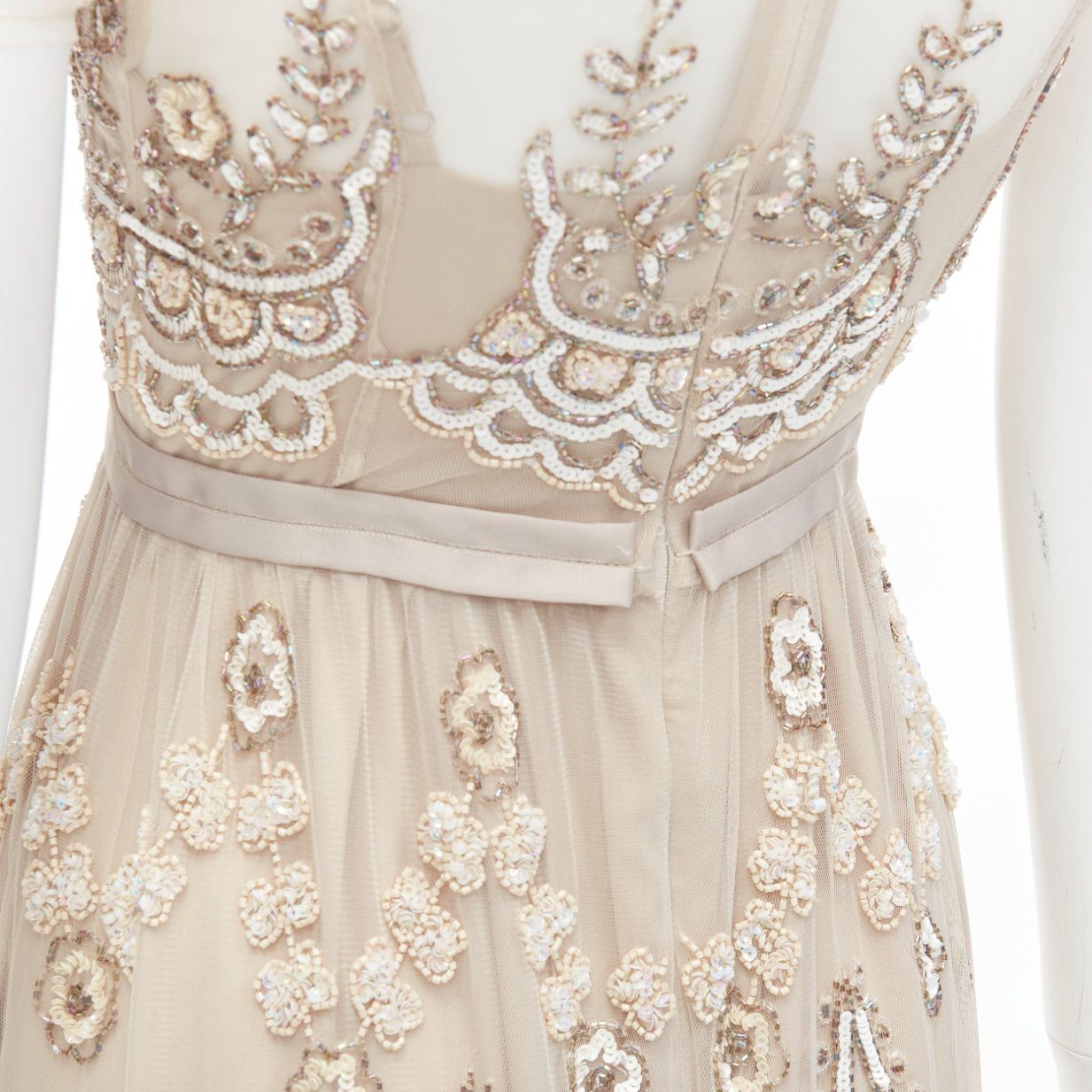 Other NEEDLE & THREAD nude sequins beads embellished overlay long gown UK6 XS Size XS / US 0-2 / IT 36-38 - 8 Thumbnail