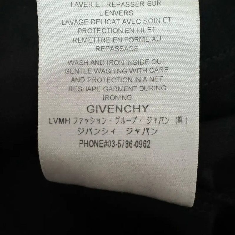Givenchy Givenchy Black Cotton Logo T-Shirt for Men 0089 Size US S / EU 44-46 / 1 - 5 Thumbnail