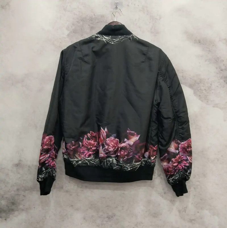 Givenchy Givenchy Black Floral Bomber Jacket for Men 0089 Size US XL / EU 56 / 4 - 2 Thumbnail