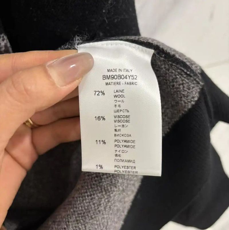 Givenchy Givenchy Black Wool Graphic Knit Sweater 0089 Size US XL / EU 56 / 4 - 5 Thumbnail