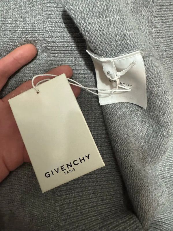Givenchy Givenchy Gray Cashmere Embroidered Logo Sweater 0089 Size US XL / EU 56 / 4 - 5 Thumbnail