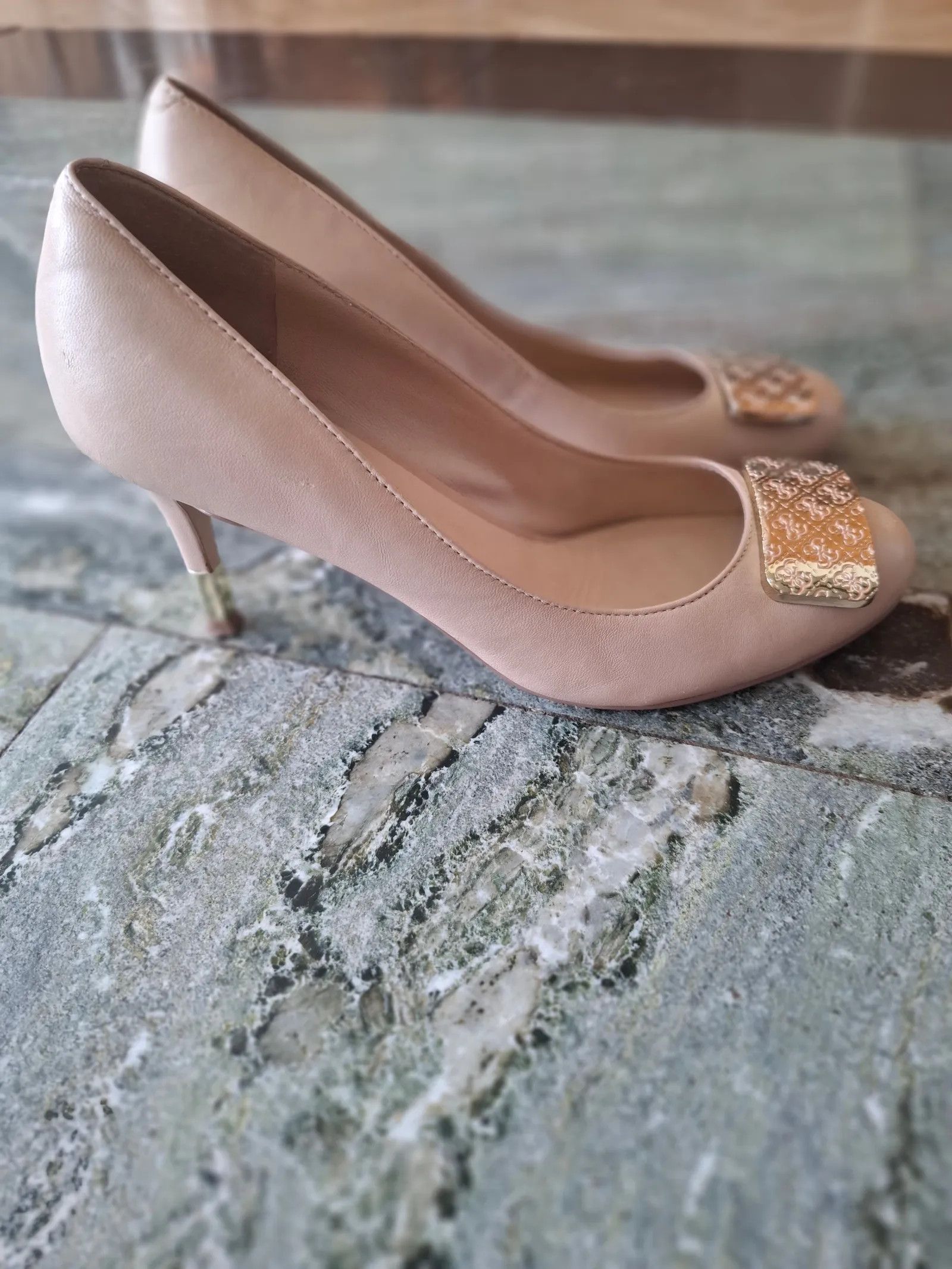 Guess Guess Heels Size US 7 / IT 37 - 2 Thumbnail