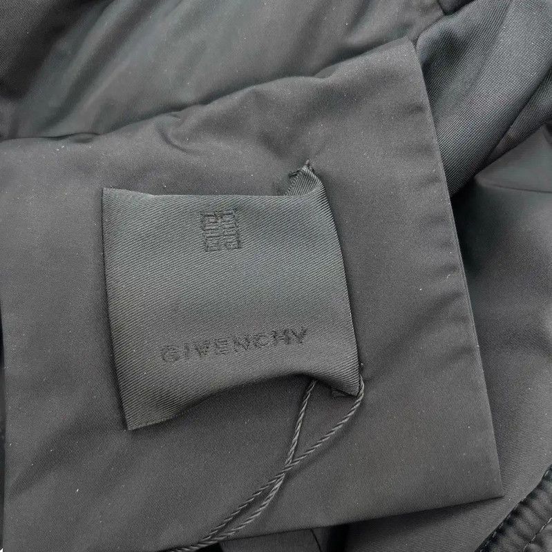 Givenchy Givenchy Black Embroidered Logo Long Down Jacket 0089 Size US XL / EU 56 / 4 - 7 Thumbnail