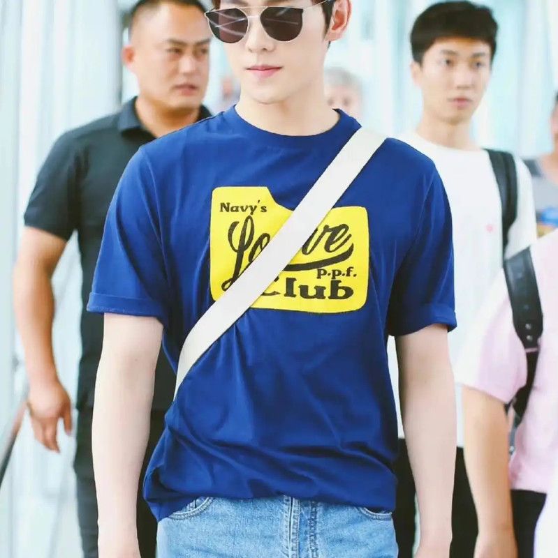 Loewe Loewe Navy Blue Cotton Short-Sleeve T-Shirt 0089 Size US XS / EU 42 / 0 - 6 Thumbnail
