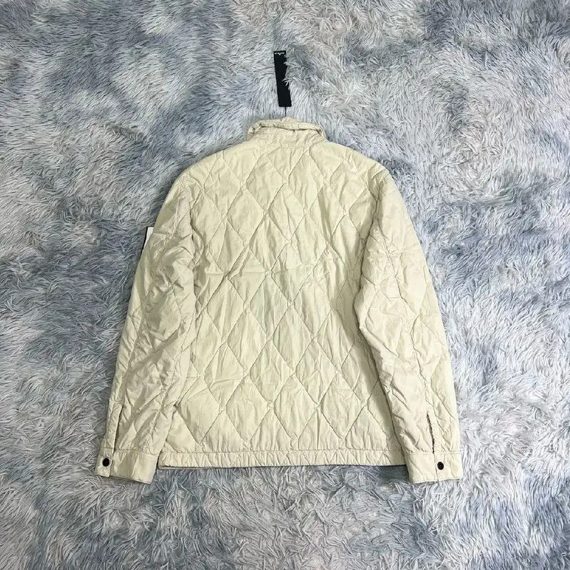 Stone Island Stone Island Men's Quilted Outer Jacket in Beige 0089 Size US M / EU 48-50 / 2 - 2 Thumbnail