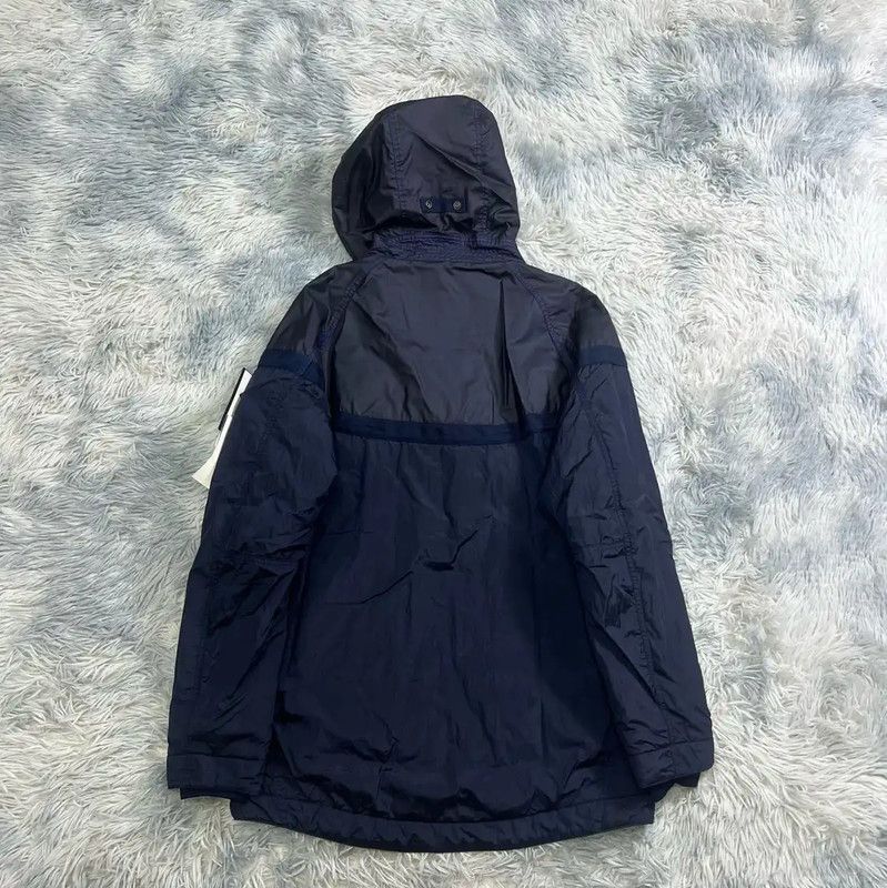 Stone Island Stone Island Men's Hooded Jacket in Black 0089 Size US S / EU 44-46 / 1 - 2 Thumbnail