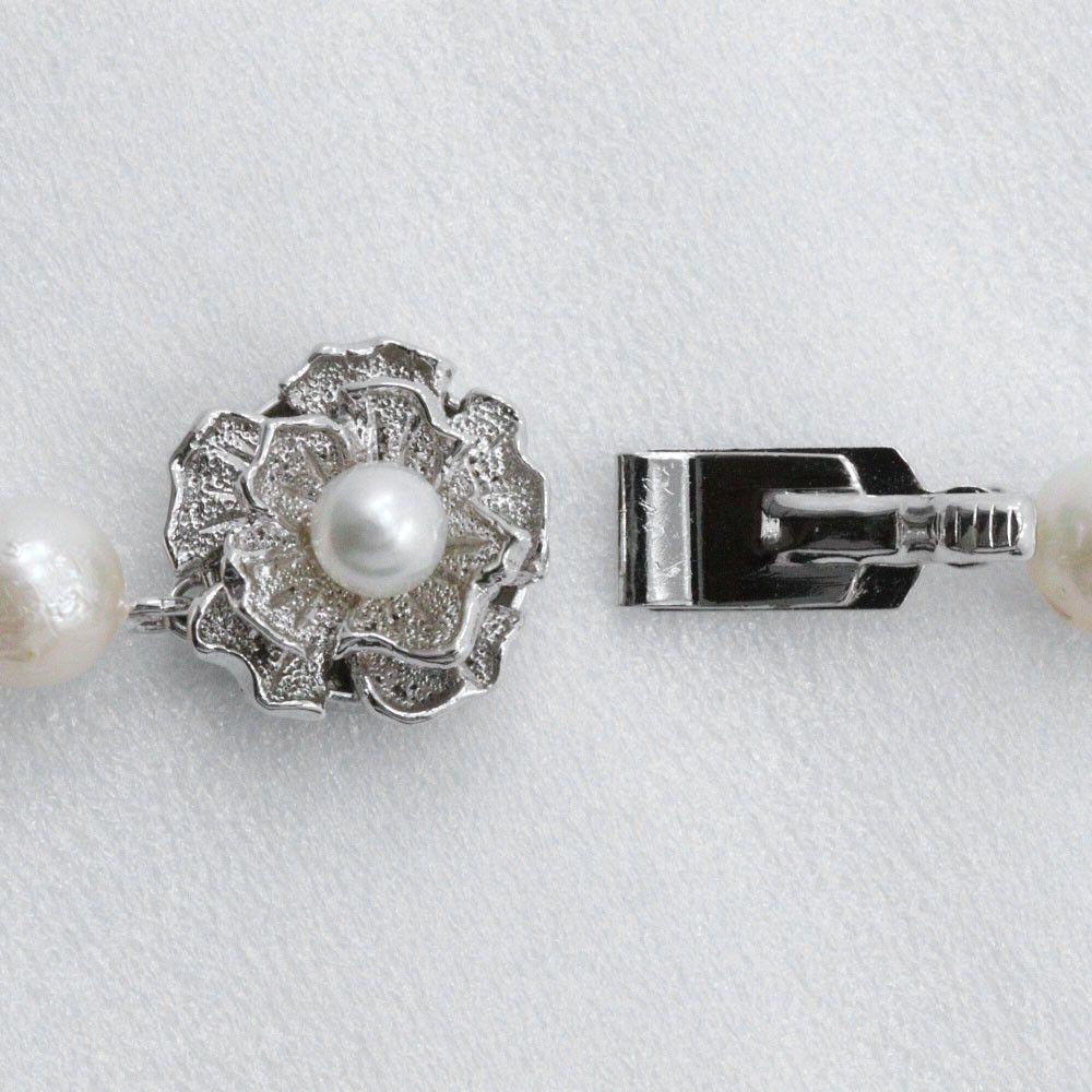 Other Other Pearl Silver Necklace Metal Necklace DUTY FREE for USA Size ONE SIZE - 7 Thumbnail