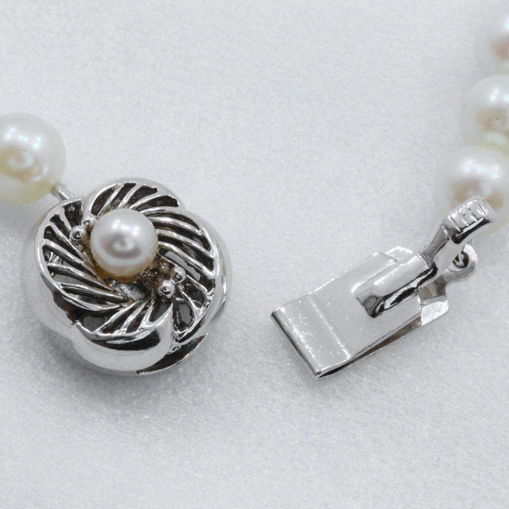 Other Other Pearl Silver Necklace Metal Necklace DUTY FREE for USA Size ONE SIZE - 7 Thumbnail