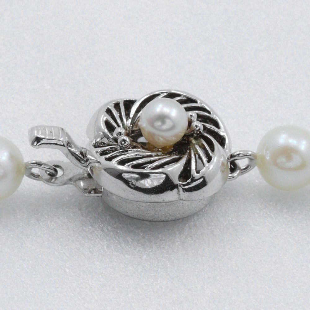 Other Other Pearl Silver Necklace Metal Necklace DUTY FREE for USA Size ONE SIZE - 5 Thumbnail