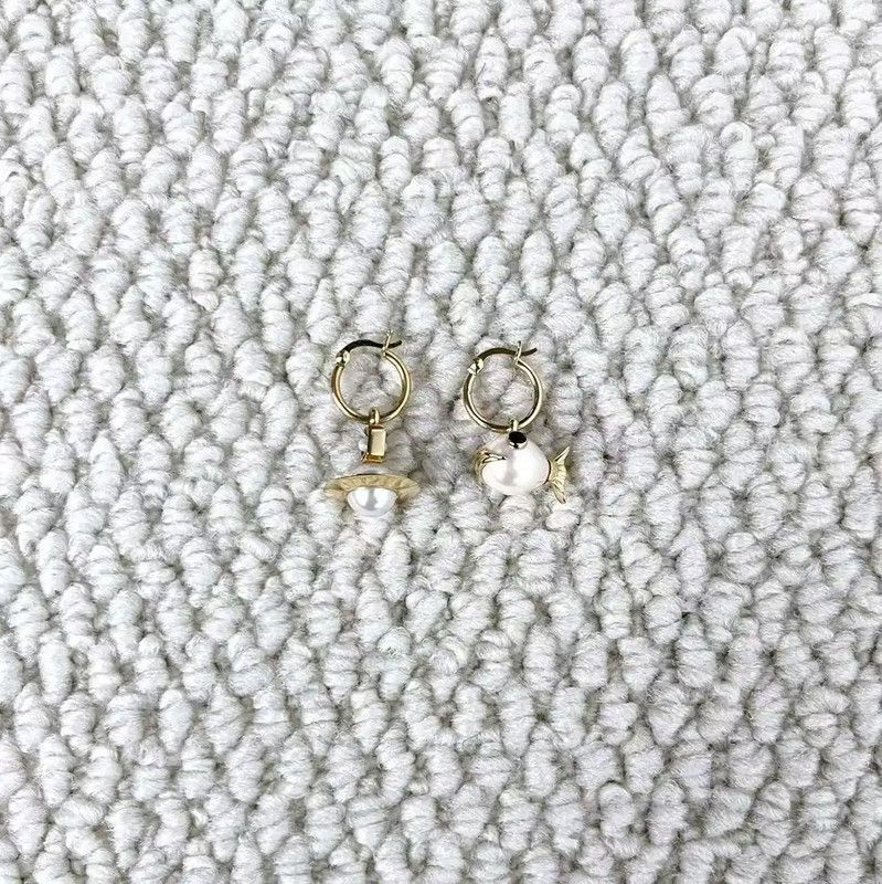 Vivienne Westwood Vivienne Westwood Alloy Logo Letter Earrings 0089 Size ONE SIZE - 2 Thumbnail