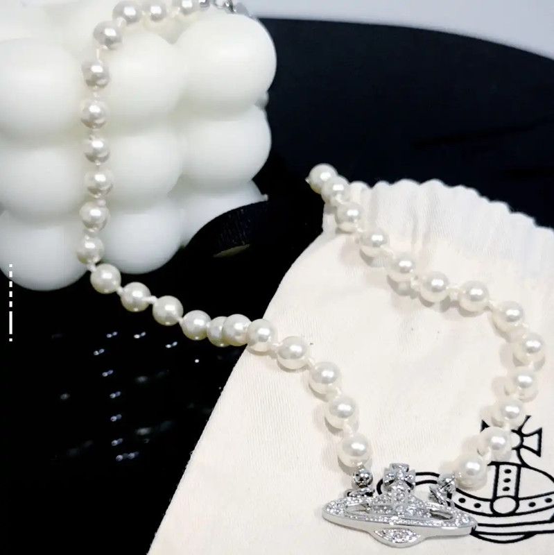Vivienne Westwood Vivienne Westwood White Pearl Logo Necklace 0089 Size ONE SIZE - 7 Thumbnail