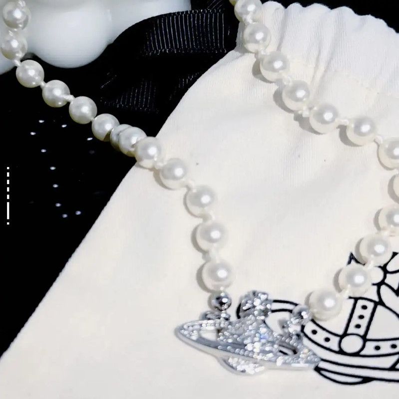 Vivienne Westwood Vivienne Westwood White Pearl Logo Necklace 0089 Size ONE SIZE - 6 Thumbnail