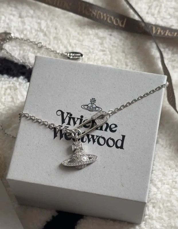 Vivienne Westwood Vivienne Westwood Silver Alloy Necklace with Safety Pin 0089 Size ONE SIZE - 6 Thumbnail